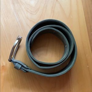 Gray/green belt